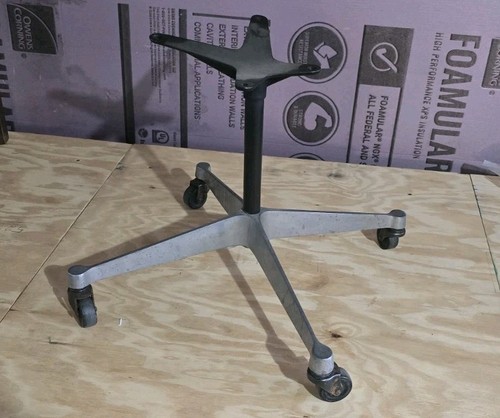 Herman miller swivel - miller,